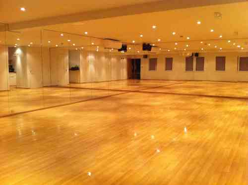 2 conditioned studio's Sprung floor Quality music system Mirrored walls Equipment provided Classes: Yoga, Pilates, vipr, weights, aerobics & INSANITY