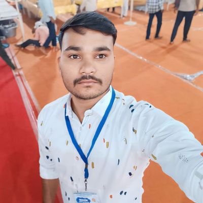 RahulYa60034960's profile picture. 🙏🏻Kabir is god 🙏🏻
🙇🏻सत साहेब जी 🙇🏻
सतगुरु देव जी कहते है माता पिता मिल जायेंगे लख चौरासी माही। 
सतगुरू सेवा बंदगी फिर मिलन की नही ।