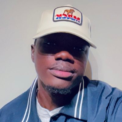PapeDoudouDiouf's profile picture. Souffler sur l'étincelle de créativité qui brille en vous.