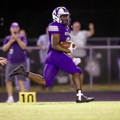 ATh/Newton TX/Co2027/🏈🏃🏾♂️/5’9 170/AGTG✝️💜#4095943641. https://t.co/rduaW9tAxM