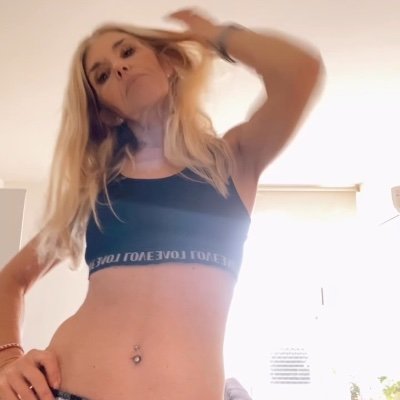 castanon_m20265's profile picture. 