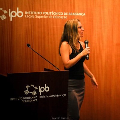 PhD Student • Doctoranda en @scienceflows.
A veces hablo de comida 🥦