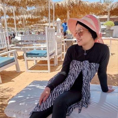 Mrs. Mahmoud 💍💚
26 Y.O 🔮
Graduated from FCES 📚