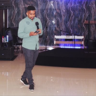 EdwardDesignPTY's profile picture. Sigo a Jesús ✝️ Soy salvo por su gracia 🙏🏾 Soñador 🌟 Diseñador Gráfico 🖥️🎨