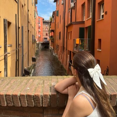 tugcesorry's profile picture. 