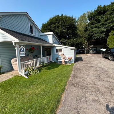 jenndriedger02's profile picture. | 🇨🇦 | Mom | Married | RMT | Dog Lover | #GoAvsGo | #BillsMafia |