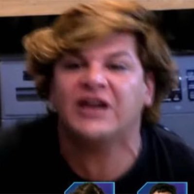 smileruy92's profile picture. 