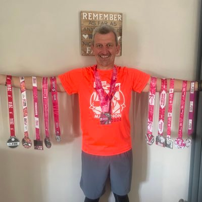 Outlaw,Triathlete,Sports mad. Follow LUFC Leeds Rhinos,England RU. Bears, Father, Husband & try to find sometime to work in Insurance. Be nice or bugger off