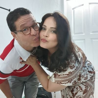 OsvaldoBarrozo's profile picture. ....Don't carry the world upon your shoulders...🎶..⚽️Vasco💢..⚽️L.F.C.
And in the end, the love you take is equal to the love you make..