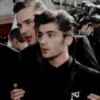❯❯❯❯ 🦋 (@cuddlyzm) 's Twitter Profile