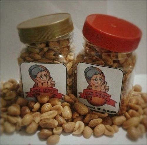 Great Taste of Peanut.. We have 2 Kind of Peanut : Anchovy Hot Peanut and Onion Peanut.. For more info please call : 021-7820539