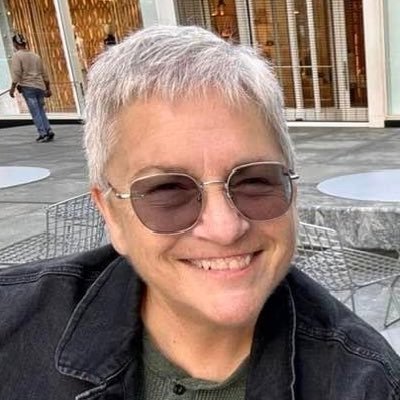 🇺🇸🏳️🌈🌊 #WeAreNotGoingBack #Resist #BlueCrew #AutismAwareness She/Her, M.Ed. MAGAts, TERFs, bigots, racists, & misogynists can bugger off. #HarrisWalz2024