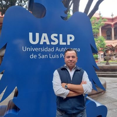 100 % potosino, embotellado de origen de los Viñedos Huachichiles./ LAP/ emprendedor
Especialista en Gobierno Digital. #bersacom... #siempre UASLP..!!
