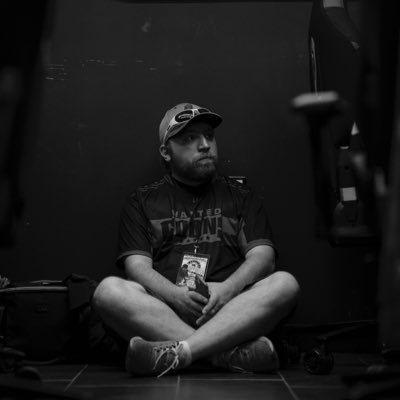 29, Streamer and competitive iRacing driver for @WantedGoons