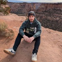 eric (@baskinthegloww) 's Twitter Profile