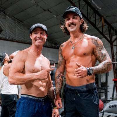 I lift weights, buy ATM businesses, invest in dividend stocks & manage @corygfitness’s NEXT LEVEL Community