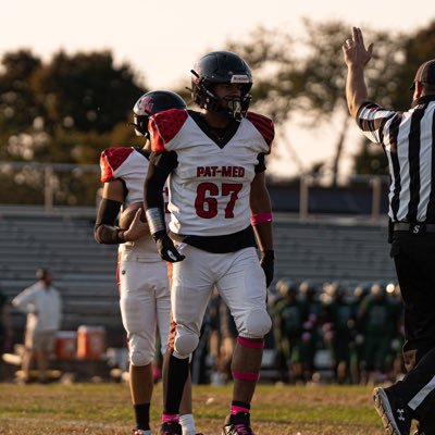 🏈DE - Class of 2026 Pat Med Raiders/LI, NY 🔴⚫️ 4.0 GPA - AP classes 6’1 205 lbs javeneason@gmail.com Phill 4:13