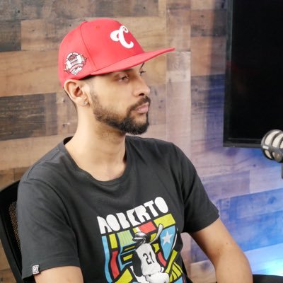 Founder @deportes100x35 | Sportscaster 🎙️🏀🏐 | LVSF, LVSM, BSN, BSNF, NCAA, NBA SL ‘21 | Praise God 🙏 | “Confíen en mi, que voy a ganar!”