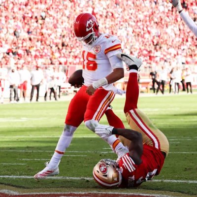 NHL, NFL, NCAA - Hockey and Football Fan (Habs-Chiefs-Michigan)