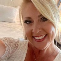 Mature Women Dating Site (@abbey6576549914) 's Twitter Profile Photo Mature Women Dating Site (@abbey6576549914) 's Twitter Profile Photo