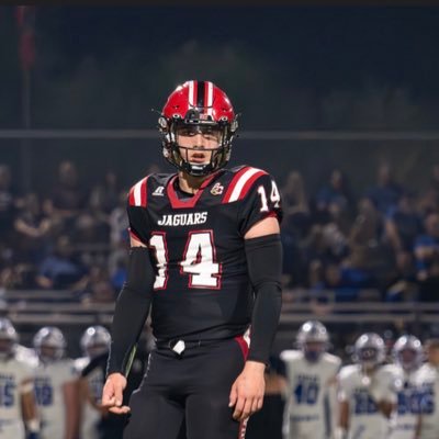 boulder creek 2026|| 6’ 197|| 465 squat, 365 bench|| 4.76 40|| varsity qb|| 3.65 gpa