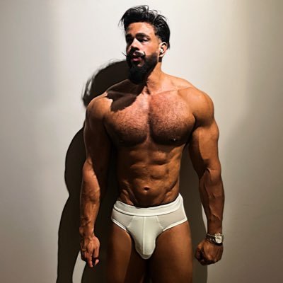 Jetsetter ➡️ Life Alchemist | Merging fitness and grounded in compassion and strength. Real growth comes from pushing limits. 🚀 https://t.co/PVXeoTVAq8