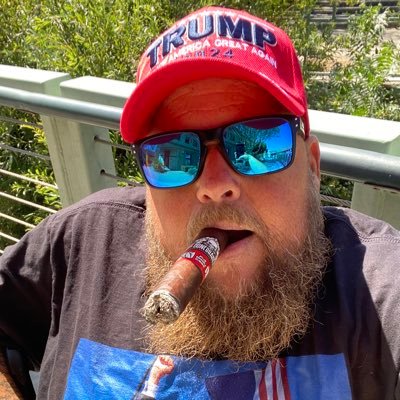52 year old man looking for fun. My Fetlife profile is Hotwheels1972. In the Bay Area looking for women with a amputee fetish. DM me for pics.