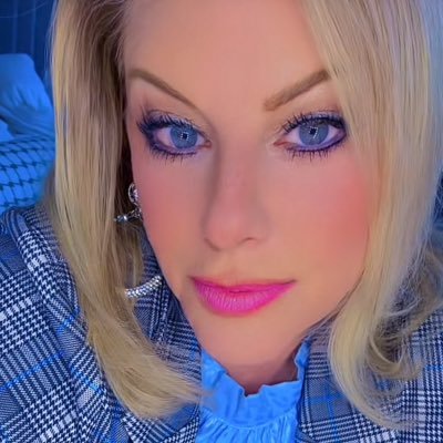 #speaklove 💞Real Estate Professional🏡. Mom👩👧Survivor💜. Gen X.✌🏻American Patriot🇺🇸. It started when good people turned a blind eye and let it happen. 🍉