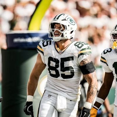 My place to mostly talk sports, and some personal life | ~~I love~~ rip Rowdy Tellez | #GoPackGo | #FearTheDeer | #ThisIsMyCrew | #OnWisconsin