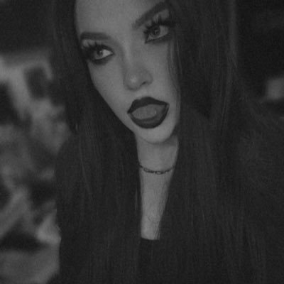 🦇🕷🕸♰⚝🖤🩺|| Бог любит тебя, но недостаточно, чтобы спасти тебя