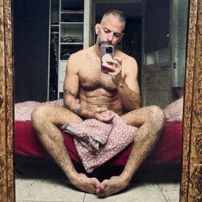 Roro20RomRom's profile picture. take it easy ! be nice and naughty 😈😈😈😘