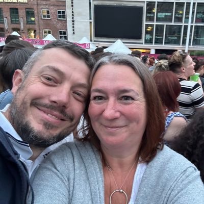 Married to @emohlcc. Stockport County LT3 STH. Mum to 3 sports mad kids and 1 daft cat. Cricket, Football, basketball, swimming. #sclfc #stfc #scfc