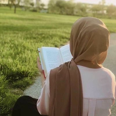 طرفِ حق ، واقع بین ، در تلاش برای رسیدن به آرزوها...