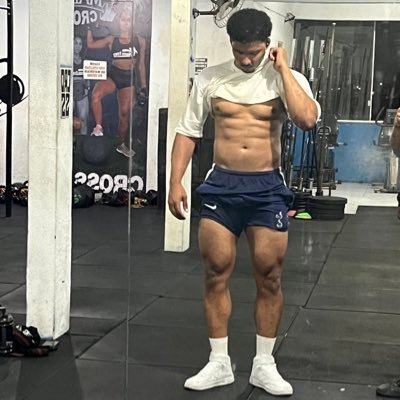 música, animes, filmes e séries, altinha, futebol e calistenia 🏝️🦍