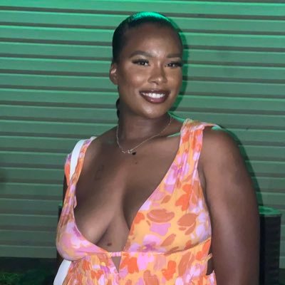 kirstinloving's profile picture. unfriendly black hottie👑