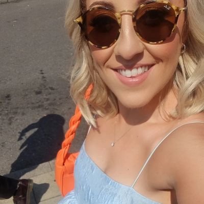Laura Grant Profile