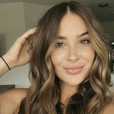 smith_isabe0180's profile picture. Believe in yourself and all that you are, push yourself because no one else is going to do it for you