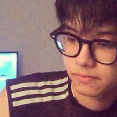 lnwza136's profile picture. — 🌻 ( @tanont916) # - fav gamer ( @maxky_rp )