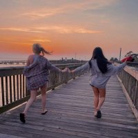 🦄🌈 (@sunsundaes) 's Twitter Profile
