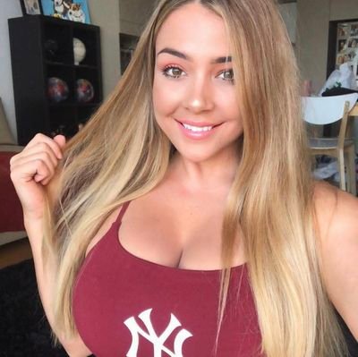 EmilyWelsh38752's profile picture. 