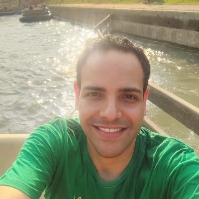 A Brazilian guy who loves living! Ver nós mesmos em todos, e todos em nós mesmos. Isso é AMOR! Deepak Chopra