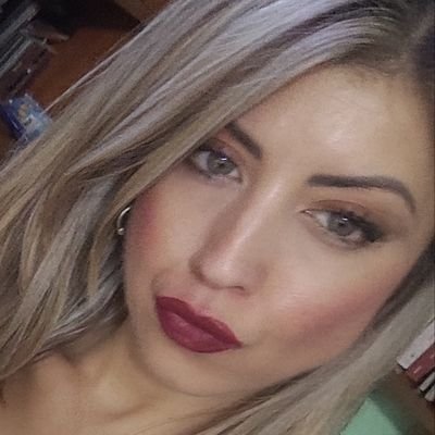 aurora_ariano's profile picture. Femminista laureata in psicologia clinica, in fissa con la scrittura e le cose belle.