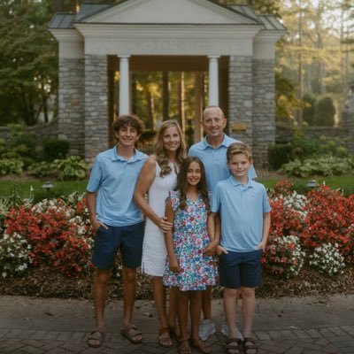 ChrisBrownKy's profile picture. 