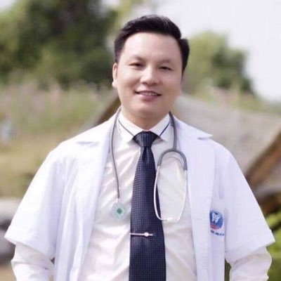 Markwei110's profile picture. military doctor