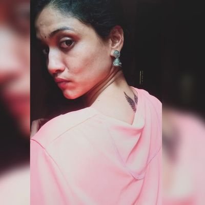 I see ur skin in the day light ,soul in the moon light .I get paid to make u pretty, if u aren't already!Word play artist runner
Dark humorist ಕನ್ನಡತಿ.ಕುಡ್ಲದಾಲ್