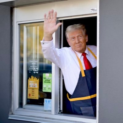 apple8909's profile picture. 