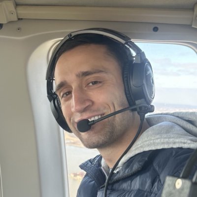 Student of life. Lover of music, travel, books and entrepreneurship. Startup enthusiast. Co-Founder @labelradar & @bookthinkers