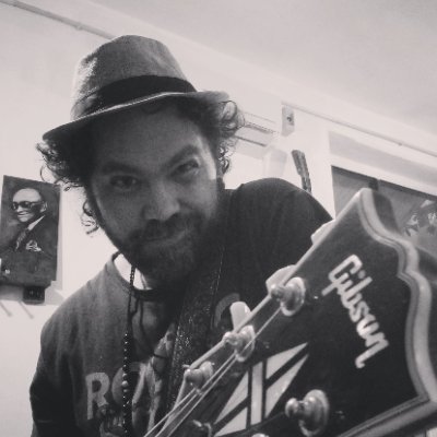 Artista, músico, productor y arreglador.
IG @ezeguebel
