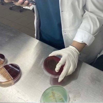 medical laboratory science at @taibahu | between microscope and telescope | member in @MCD_CLLUB @H_volunteering | gaming & Space lover