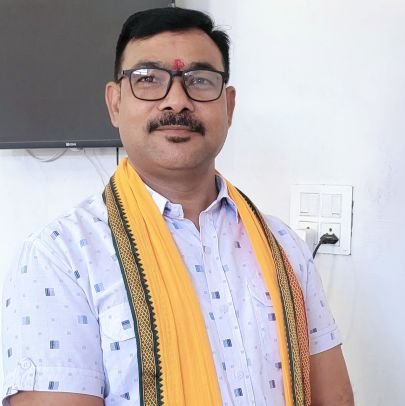 RSS (स्वयंसेवक) ज़िला मंत्री भाजपा धौलपुर,पूर्व पार्षद,जिला प्रवक्ता भाजपा,निजी सहायक राज्य मंत्री पूर्व राजस्थान सरकार। महामंत्री त्यागी समाज धौलपुर राजस्थान
